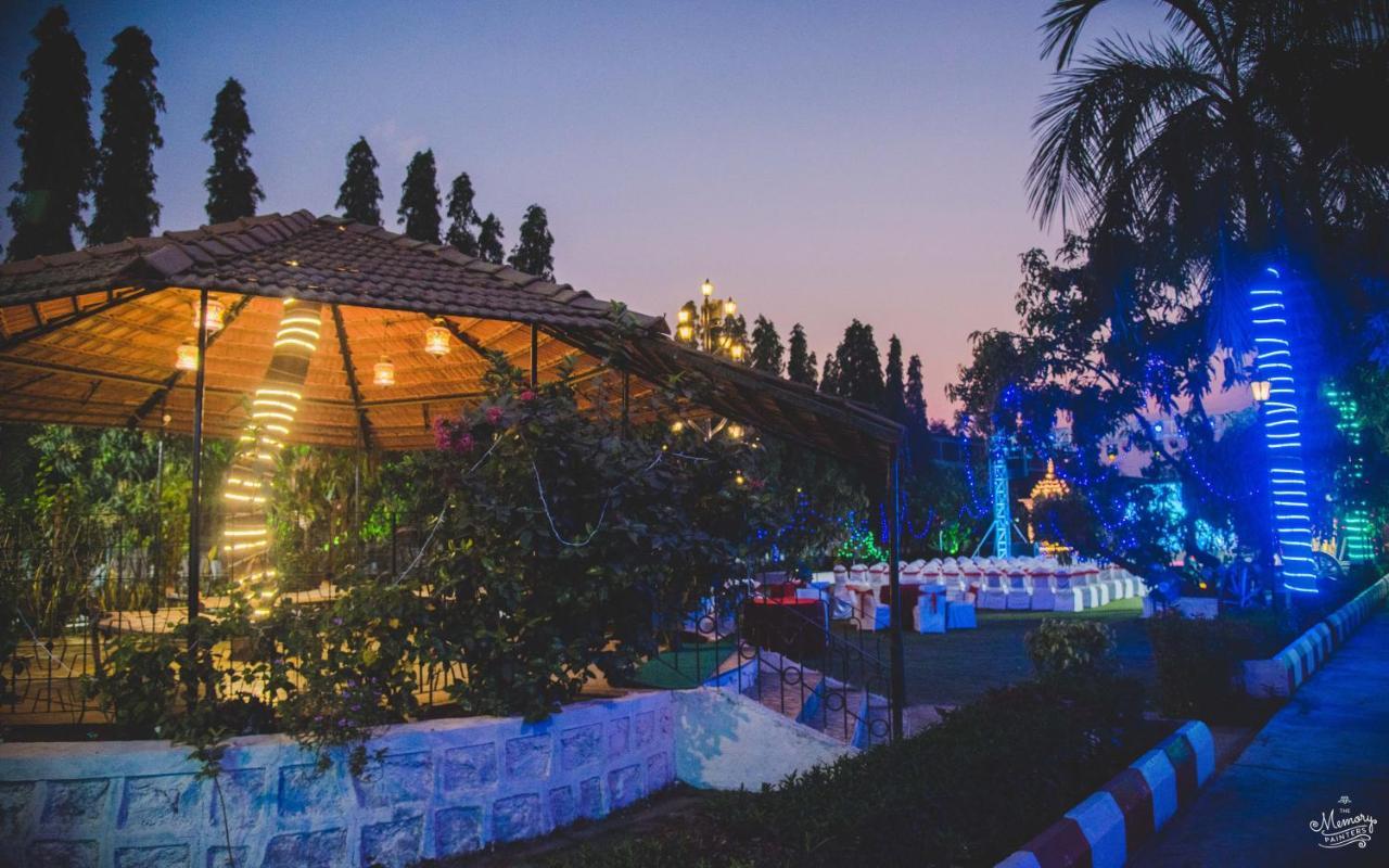 Pushp Vatika Resort & Lawns Navi Mumbai Zewnętrze zdjęcie