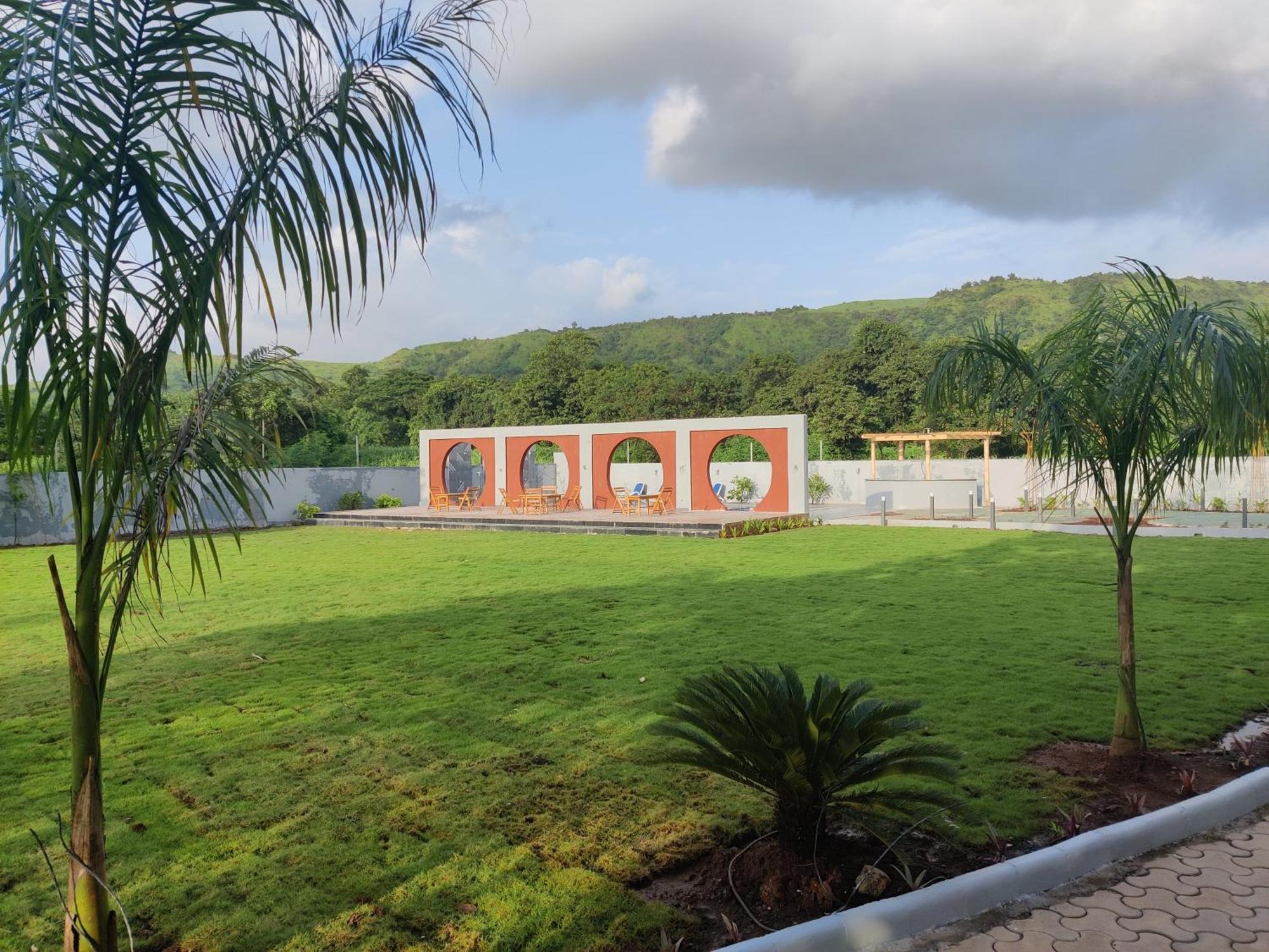 Pushp Vatika Resort & Lawns Navi Mumbai Zewnętrze zdjęcie