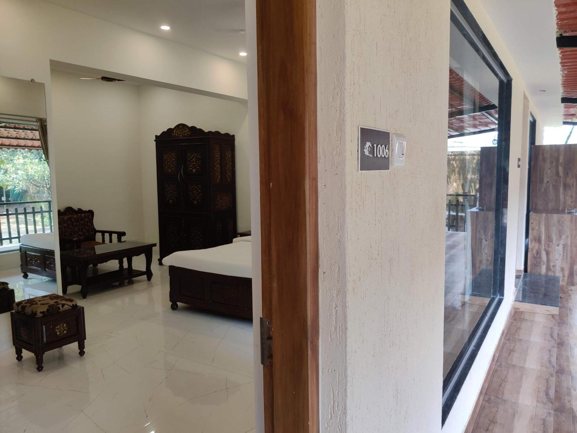 Pushp Vatika Resort & Lawns Navi Mumbai Zewnętrze zdjęcie