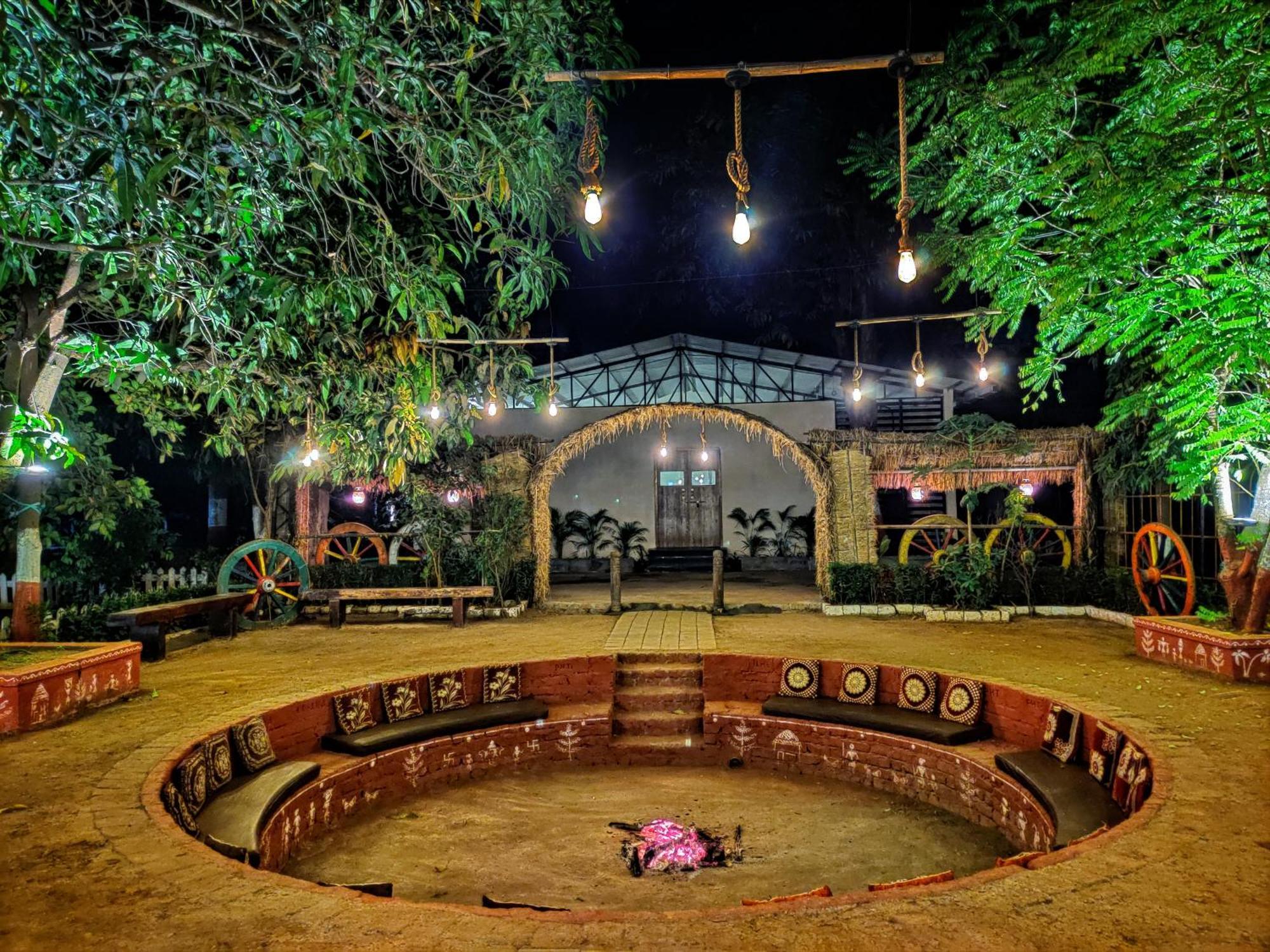 Pushp Vatika Resort & Lawns Navi Mumbai Zewnętrze zdjęcie