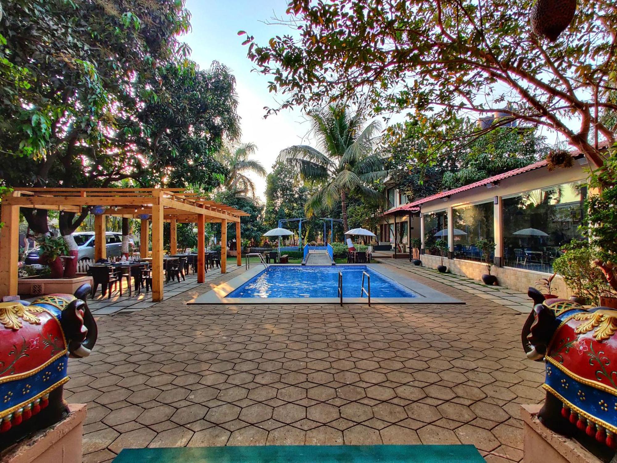 Pushp Vatika Resort & Lawns Navi Mumbai Zewnętrze zdjęcie